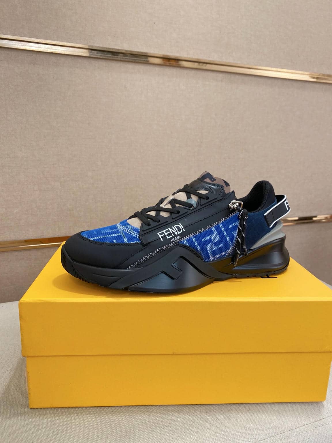 Fendi Sneaker Man-12